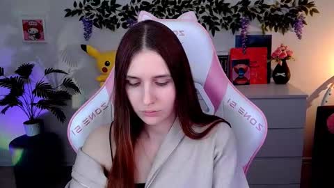 alicecharmy online show from March 13, 4:32 pm