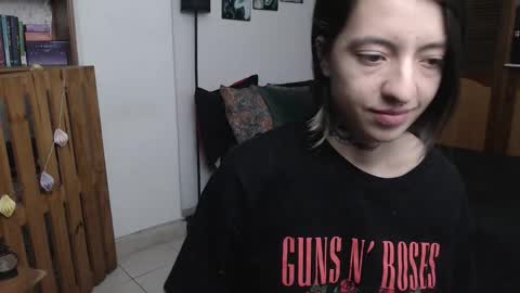 alicee_logan_ online show from February 12, 3:21 am