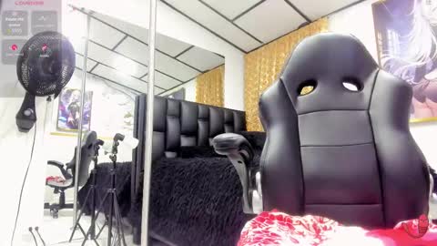 alicee online show from March 26, 8:03 pm