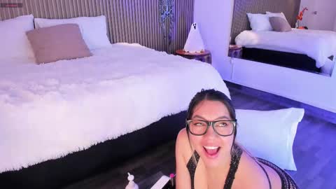 Alice  online show from October 29, 4:25 am