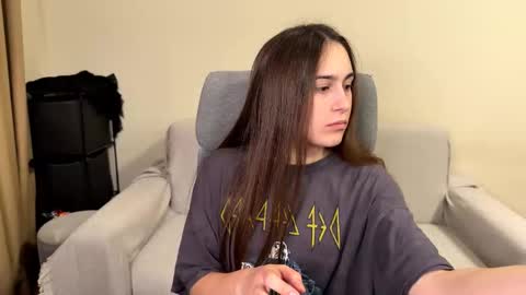 alicekollt online show from February 12, 6:00 pm