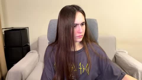 alicekollt online show from April 8, 9:18 pm