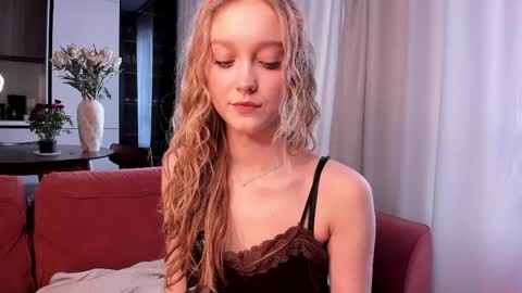 Serena online show from April 5, 10:34 am