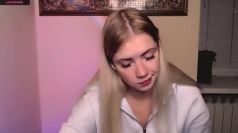 Alice online show from October 27, 7:30 am