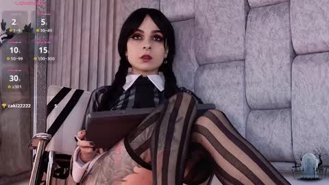 alicenoir_ online show from March 27, 10:44 pm