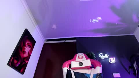 alicetaylor_1 online show from March 5, 10:19 pm