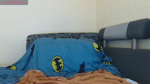 AliceWoolfy online show from April 22, 9:33 pm