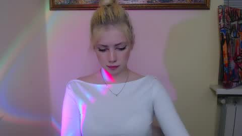 Alice online show from April 3, 7:15 am