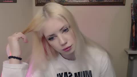 Alice online show from March 28, 9:00 am