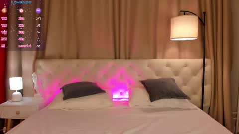 Mia online show from February 17, 1:59 am