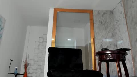 Alicia  online show from February 28, 3:59 am