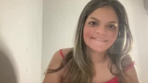 Snapshot of alicie_ebony1 chatting on December 17, 10:34 am luisa online show from December 17, 10:34 am