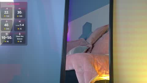 Snapshot of aliciia_miller chatting on October 25, 10:32 pm Alicia  online show from October 25, 10:32 pm