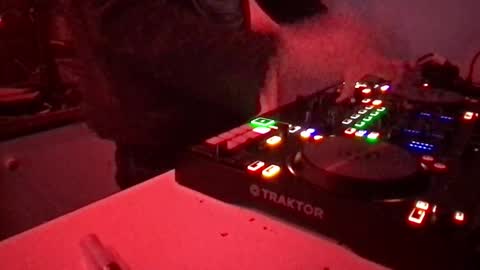 Snapshot of alien8720 chatting on February 18, 5:42 pm busco rockera online show from February 18, 5:42 pm