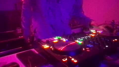 Snapshot of alien8720 chatting on January 28, 9:29 pm busco rockera online show from January 28, 9:29 pm