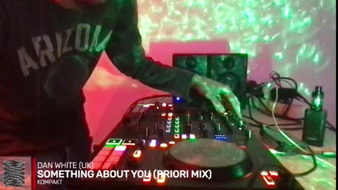 Snapshot of alien8720 chatting on September 29, 1:43 pm busco rockera online show from September 29, 1:43 pm