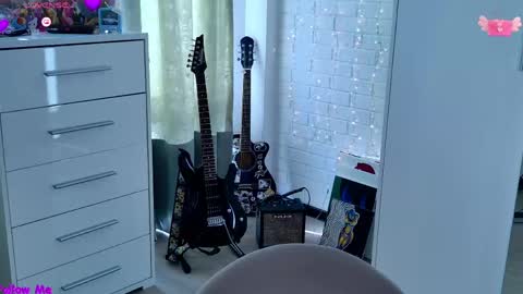 Alina and Ben online show from April 16, 6:24 am