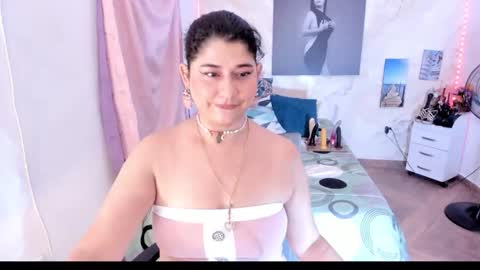alinabozz1 online show from February 24, 3:20 am