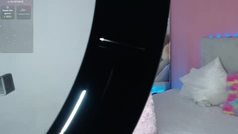 lili online show from April 12, 12:36 am