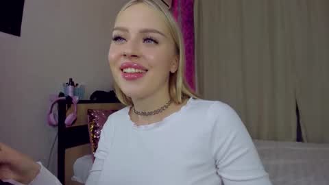 alinaocean online show from October 7, 6:59 pm