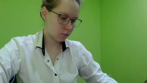 alinasei online show from June 5, 6:08 am