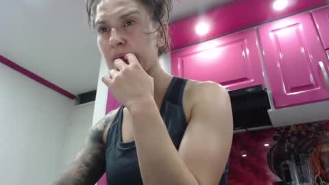 alipetite online show from September 24, 11:11 pm