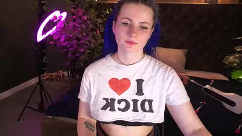 alisagrace online show from March 26, 9:09 pm