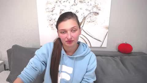 Snapshot of alisaperes chatting on October 22, 2:30 pm Alisa online show from October 22, 2:30 pm