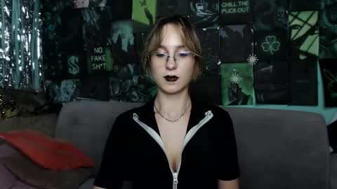 alishakelly online show from November 17, 2:30 pm