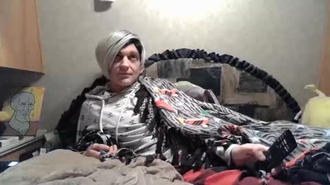 Alisha online show from December 3, 2:45 am