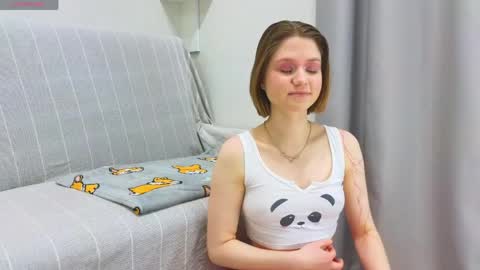 Alisia online show from April 2, 11:28 am