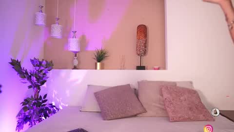 A L I S O N  online show from September 22, 7:51 pm