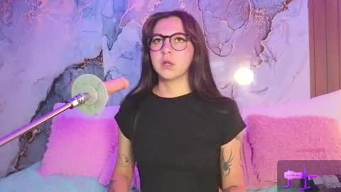 Mia online show from April 20, 8:23 pm