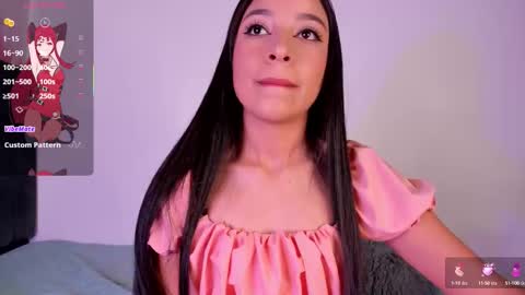 Mara  Isabel online show from September 25, 9:00 pm