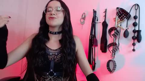 Alisson Beckett online show from January 12, 8:27 pm