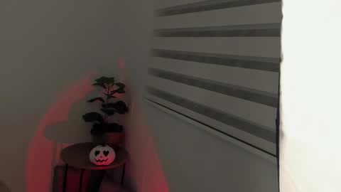 alisson online show from October 20, 4:39 am