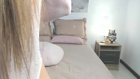 Goddess  online show from February 13, 1:19 am