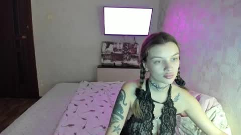 Snapshot of alistrisx chatting on September 13, 2:41 pm AlisTrisx online show from September 13, 2:41 pm