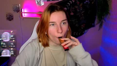 A L I C E  online show from September 14, 8:54 pm