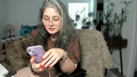 alix_valentine online show from November 3, 11:39 pm