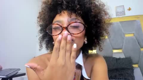 Aliyah... online show from January 13, 9:11 pm