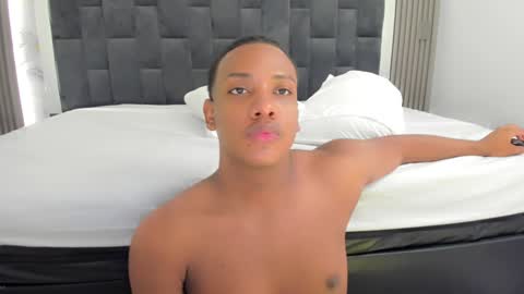 Angel online show from December 15, 10:39 am