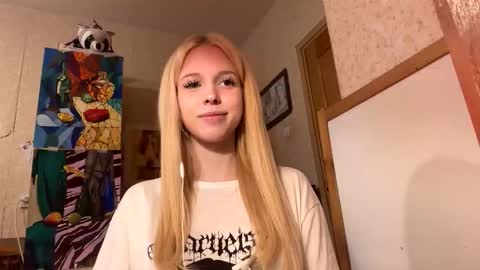 Lina online show from October 20, 1:27 pm