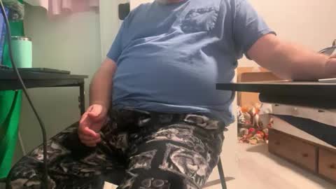 Allergictolove online show from November 21, 3:10 pm