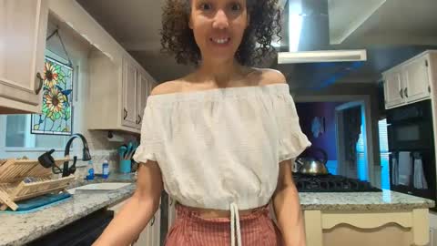 wishlist on bio online show from April 11, 3:38 pm