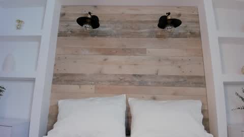 A L L I E online show from January 13, 2:19 am