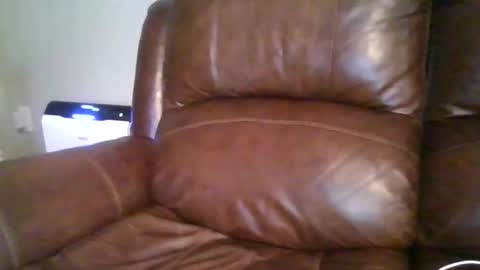 alliebearx online show from March 9, 2:16 am