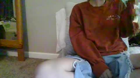 Snapshot of alliebearx chatting on October 2, 11:47 pm alliebearx online show from October 2, 11:47 pm