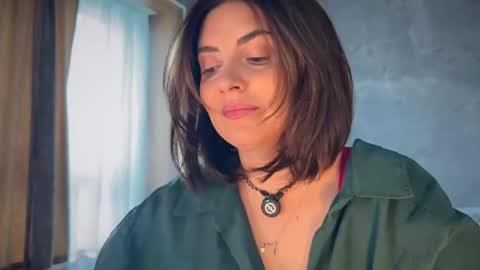 Allie online show from April 8, 2:53 pm