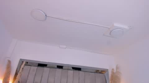    online show from March 29, 3:19 am